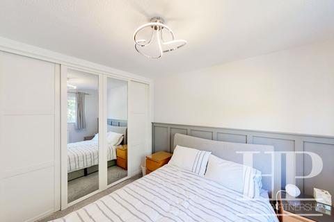 38 Ambleside Close, Ifield, Crawley, RH11 0SW
