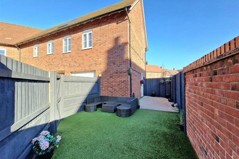 4 Hilton Close, Kempston, Bedford, MK42 7FT