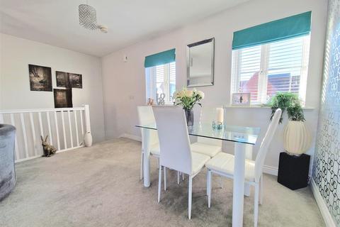 4 Hilton Close, Kempston, Bedford, MK42 7FT