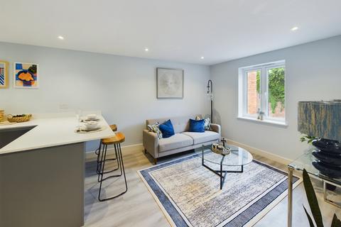 2 bedroom penthouse for sale, Bromyard Road, Worcester, Worcestershire, WR2