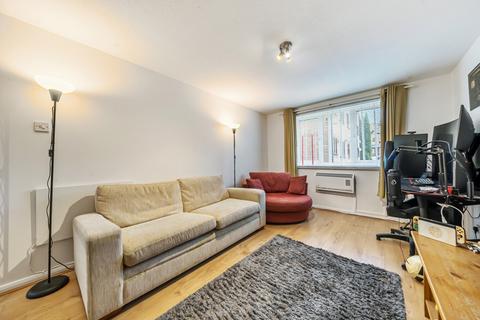 1 bedroom apartment for sale, Armoury Road, London