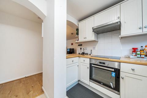 1 bedroom apartment for sale, Armoury Road, London