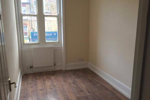 2 bedroom flat to rent, Northdown Road, Margate CT9