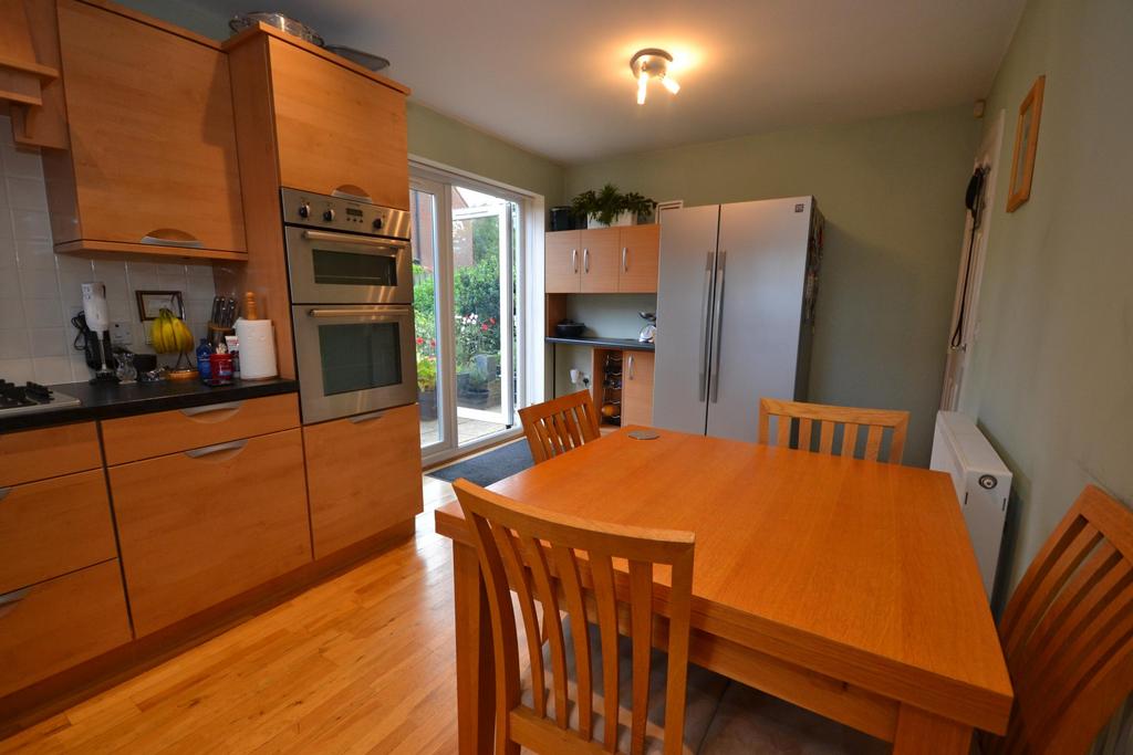 Shinewater Park, Hull HU7 4 bed detached house for sale £290,000
