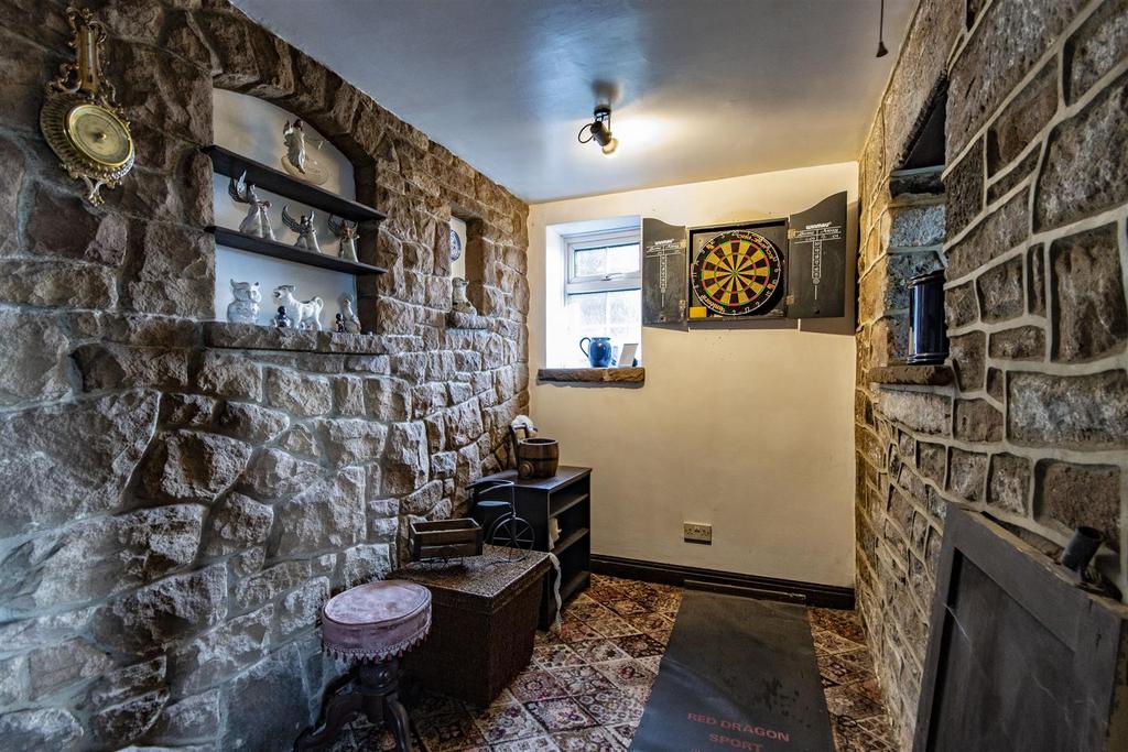 Bar/Games Room