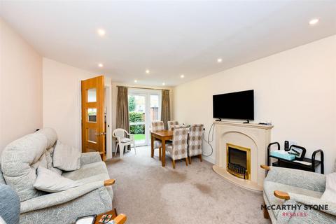 1 bedroom apartment for sale, Waggoners Court, Legions Way, Bishop's Stortford