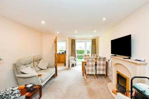 1 bedroom apartment for sale, Waggoners Court, Legions Way, Bishop's Stortford