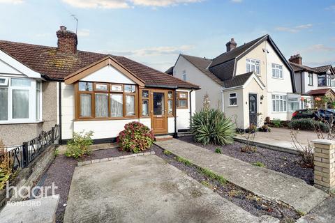 3 bedroom bungalow for sale, Jubilee Avenue, Romford, RM7 9LT