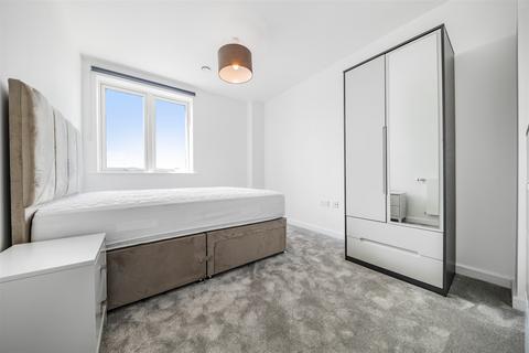 2 bedroom apartment to rent, 2 bed, 3rd floor, Egret, The Halcyon in Fresh Wharf