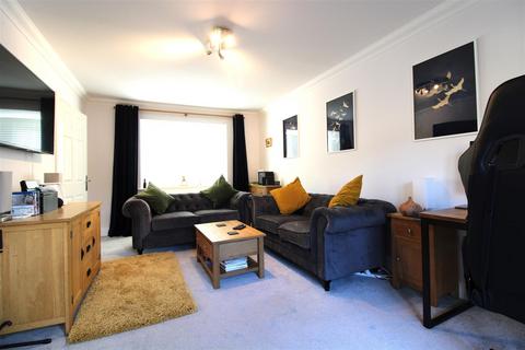 3 bedroom end of terrace house for sale, Walbottle Road, Newcastle Upon Tyne NE15