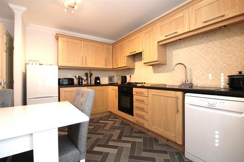 3 bedroom end of terrace house for sale, Walbottle Road, Newcastle Upon Tyne NE15