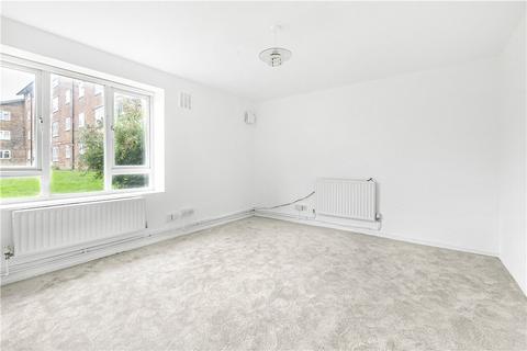 2 bedroom apartment to rent, Leigham Court Road, London, SW16