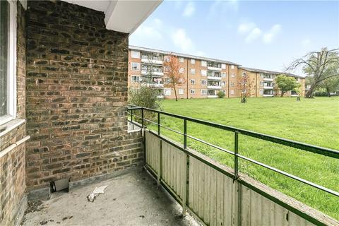 2 bedroom apartment to rent, Leigham Court Road, London, SW16