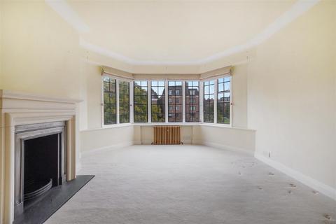 3 bedroom flat for sale, Glenalmond House, Manor Fields, London