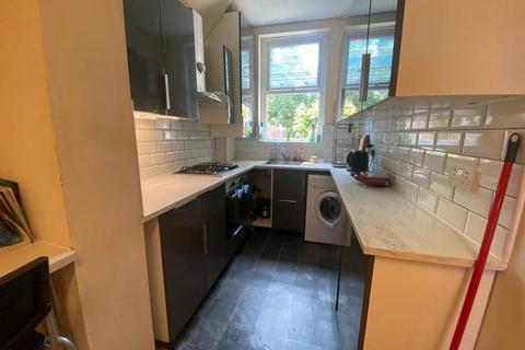 1 bedroom terraced house to rent, Grove Green Road,  London, E11