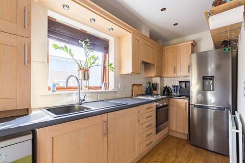 2 bedroom flat for sale, Brabazon Street, E14, Bow, London, E14