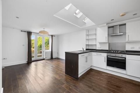 Flat 2, 62 Mount Pleasant Lane, London, E5 9EN