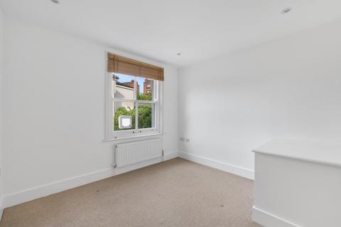 Flat 2, 62 Mount Pleasant Lane, London, E5 9EN
