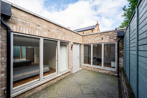 undefined, Ravensbourne Road, Catford, London, SE6