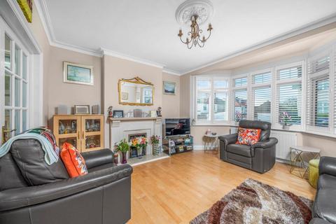 4 bedroom house for sale, St Andrews Close, London, NW2