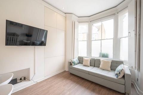 2 bedroom flat for sale, Callcott Road, Queen's Park, London, NW6