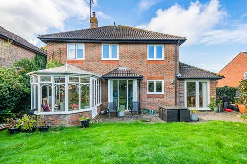 4 bedroom detached house for sale, Hammonds Ridge, Burgess Hill, West Sussex, RH15