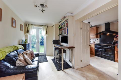 4 Cowslip Close, Lindford, Bordon, GU35 0YF
