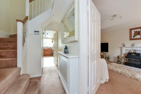 4 Cowslip Close, Lindford, Bordon, GU35 0YF