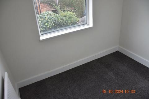 3 bedroom end of terrace house to rent, Hatton Park Road, Wellingborough NN8