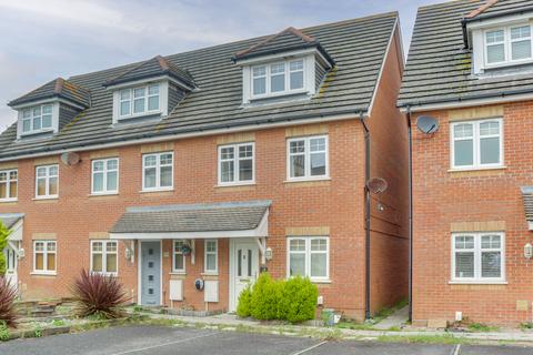 4 bedroom end of terrace house for sale, Oakdene Road, Southsea