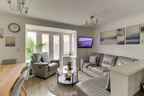 4 bedroom end of terrace house for sale, Oakdene Road, Southsea