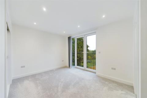 undefined, Shoppenhangers Road, Maidenhead, Berkshire, SL6