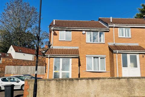 3 bedroom end of terrace house for sale, Coleshill Road, Chapel End