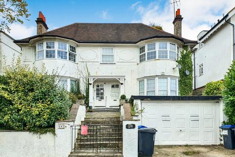 4 bedroom flat for sale, 24 Russell Hill, Surrey, CR8 2JA