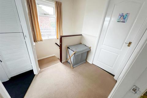5 Christine Place, Grimsby, DN33 2JP