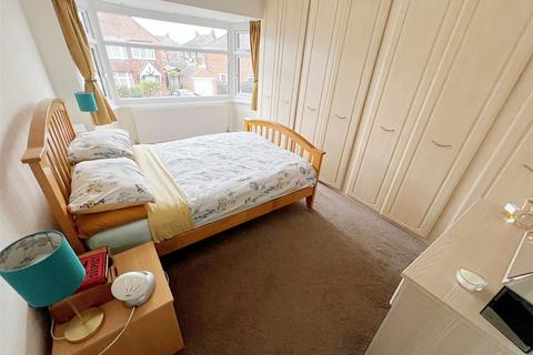 5 Christine Place, Grimsby, DN33 2JP