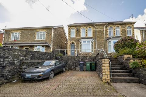 4 bedroom semi-detached house for sale, Sunnybank Road, Pontypool NP4