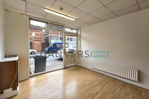 Property to rent, St Saviours Road, Leicester LE5