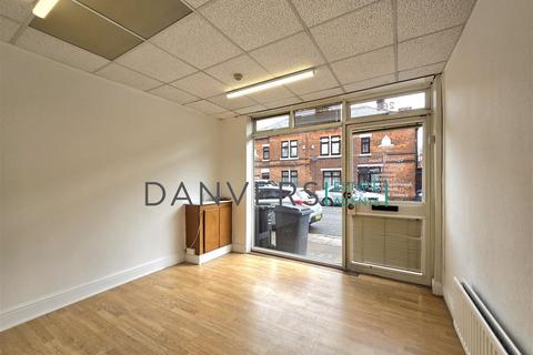 Property to rent, St Saviours Road, Leicester LE5