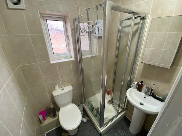 Shower Room 2