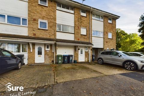 3 bedroom townhouse for sale, Malvern Way, Hemel Hempstead, Hertfordshire, HP2