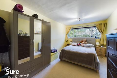 3 bedroom townhouse for sale, Malvern Way, Hemel Hempstead, Hertfordshire, HP2