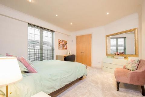 3 bedroom apartment to rent, Hampden Gurney Street, Hyde Park W1H