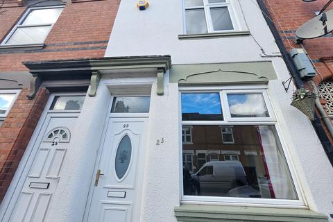 2 bedroom terraced house to rent, Bassett Street, Newfoundpool, Leicester LE3