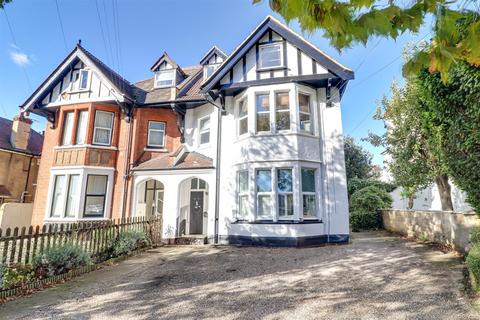 1 bedroom flat for sale, Preston Road, Westcliff-on-Sea SS0