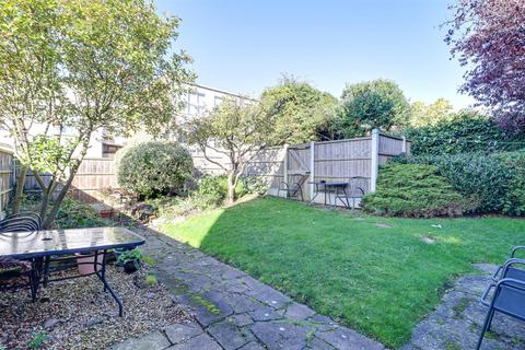 1 bedroom flat for sale, Preston Road, Westcliff-on-Sea SS0