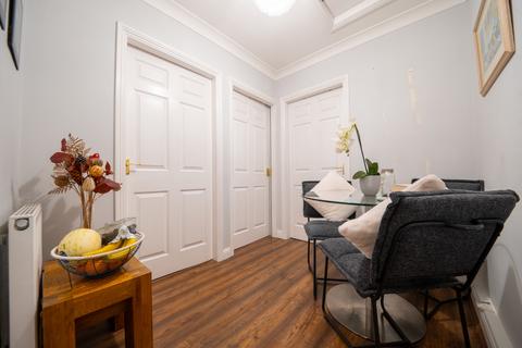 18d Abbey Lane Dell, Sheffield, S8 0BZ