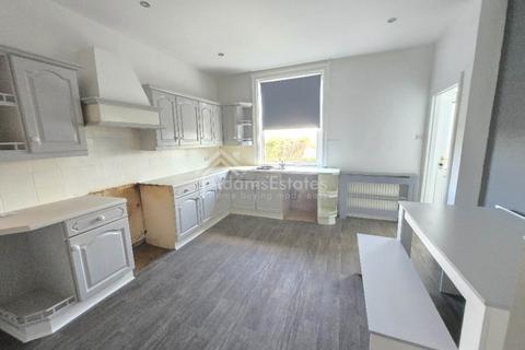 undefined, Pynate Rd, Batley