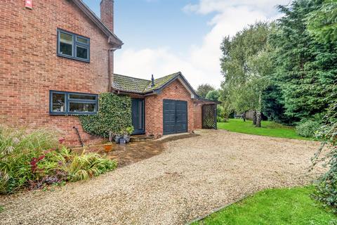 3 bedroom detached house to rent, Whitehall Lane, Birlingham, Pershore