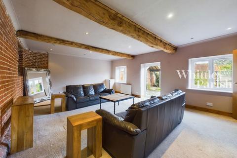 4 bedroom barn conversion for sale, Wymondham Road, Norwich NR16